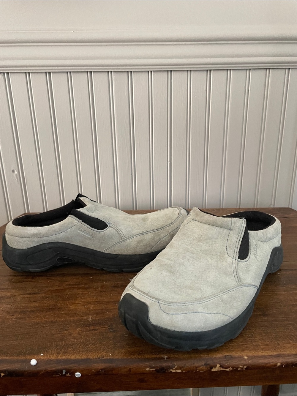 Cabela's Light Gray Suede Slip-On Men's Clogs with Black Soles